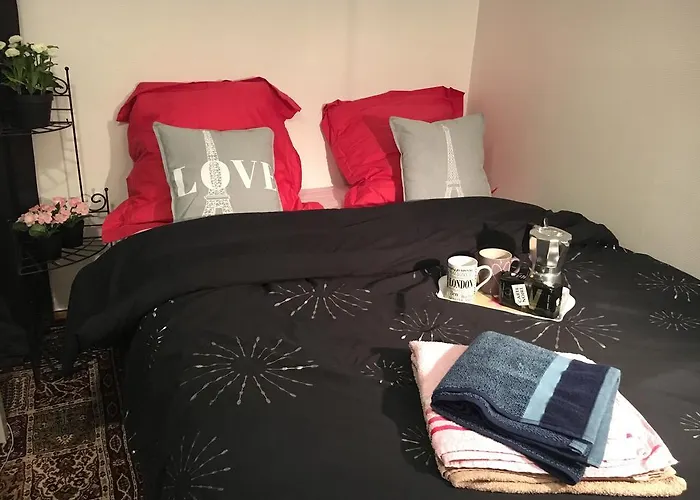 Eiffel Tower Champs De Mars