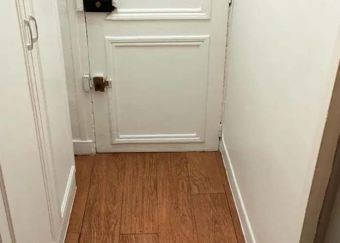 Eiffel Tower Champs De Mars Париж